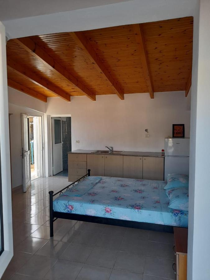 Peter'S Sea House Otel Himarë Dış mekan fotoğraf