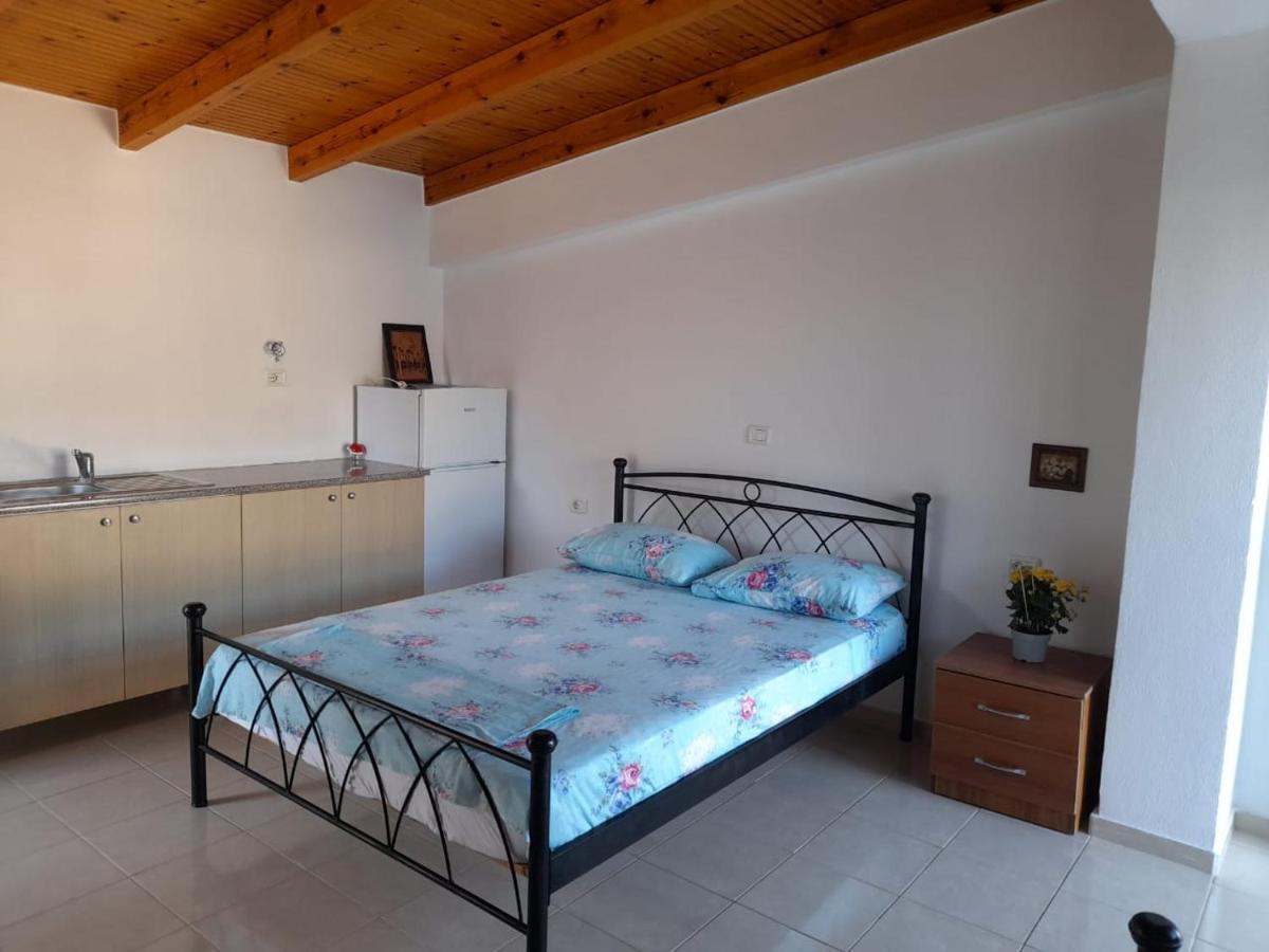 Peter'S Sea House Otel Himarë Dış mekan fotoğraf
